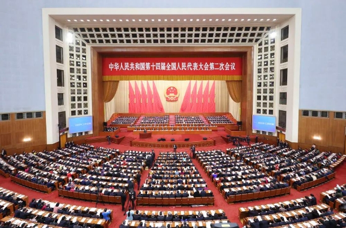 政府工作报告极简版来了！只有700字